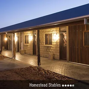 Saltbush Retreat Longreach